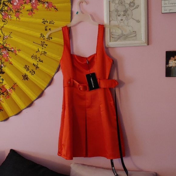 Red plt size 2 u.k. dress 00 in usa - Picture 2 of 2